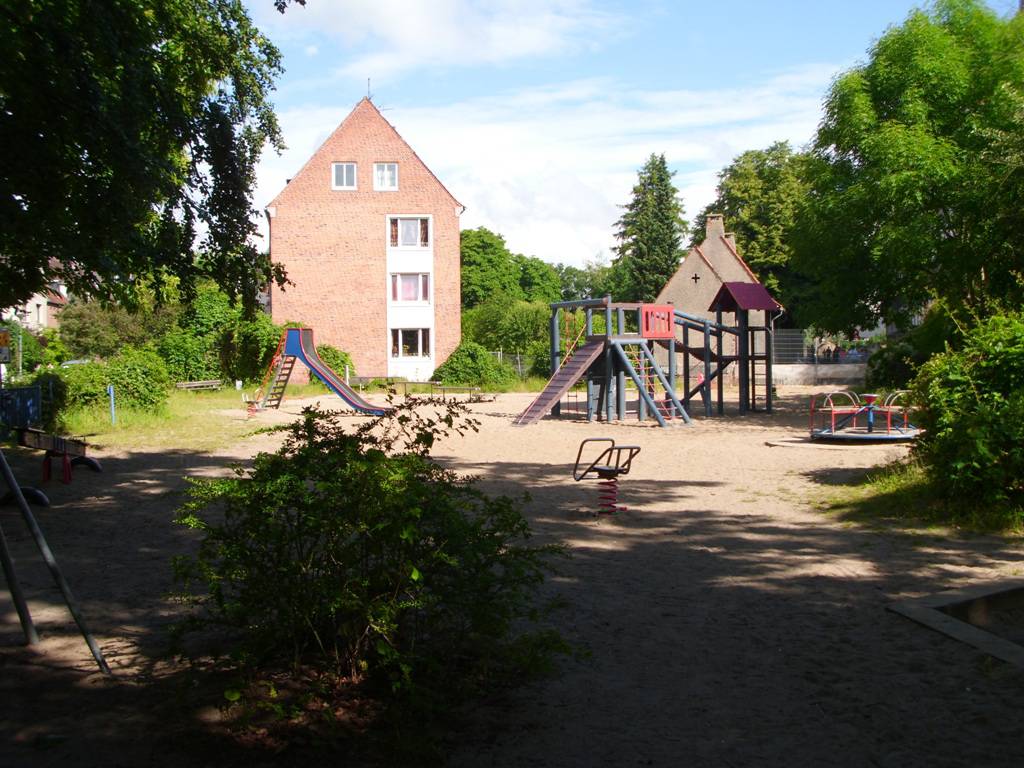 Foto /pics/2081-67-kinderspielplatz_westhofftrasse__19_.jpg