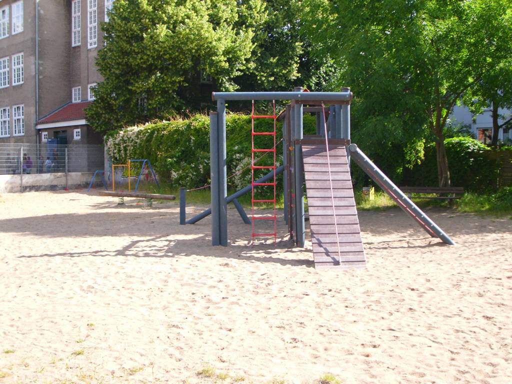 Foto /pics/2081-67-kinderspielplatz_westhofftrasse__9_.jpg