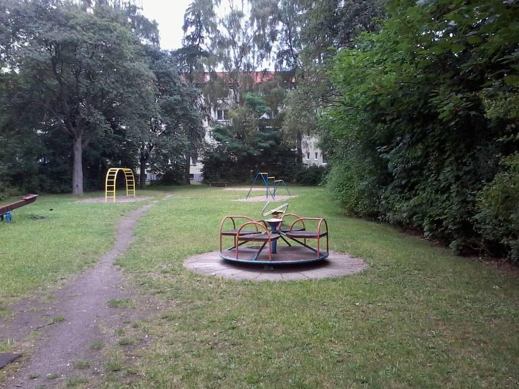 Foto /pics/24253-171-kinderspielplatz_arndtstrasse__9_.jpg