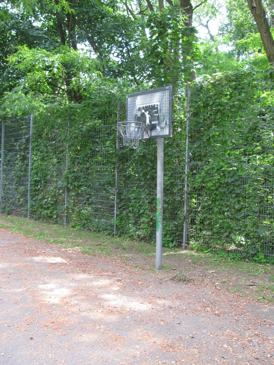 Foto /pics/64543-2.basketballstaender_1.jpg