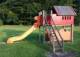 Spielplatz an Sportplatz