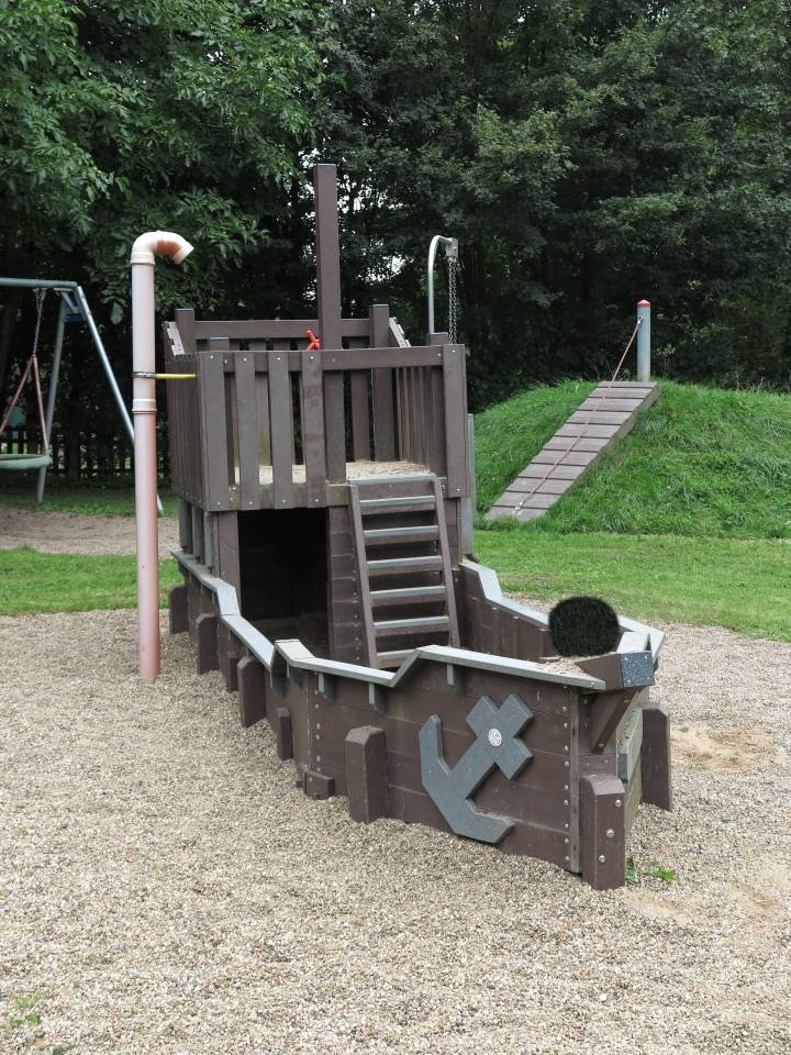 Foto /pics/10269-2015-09-12_spielboot_spielplatz_pw_holtrup.jpg