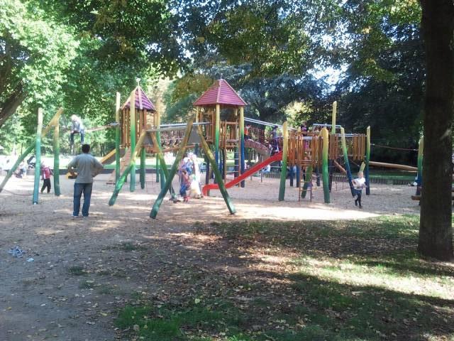 Spielplatz Stadtpark Düren (Willy-Brand-Park) in Düren