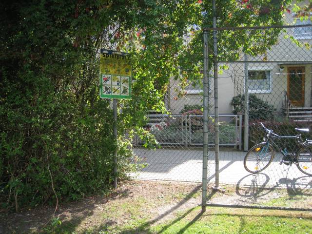 Foto /pics/11640-spielplatz_007.jpg