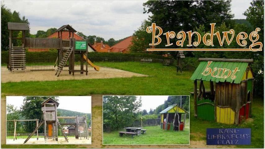 Foto /pics/11759-schmiedeberg_spielplatz_brandweg.jpg