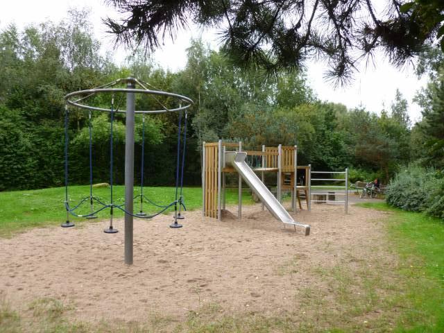 Foto /pics/12598-spielplatz_124_ludwig-freese-strasse_1.jpg