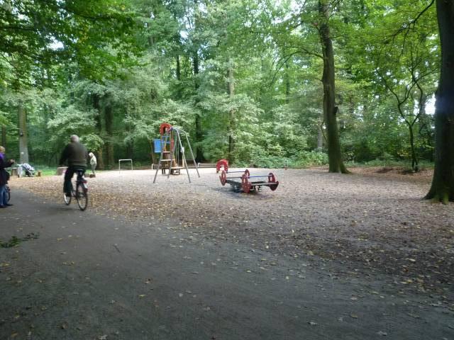 Foto /pics/12703-spielplatz_114_johann-justus-weg.jpg