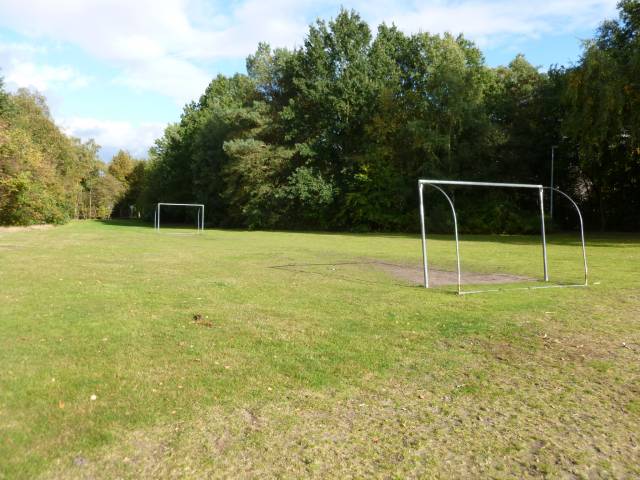 Foto /pics/12868-spielplatz_116_kandinskystrasse_2.jpg