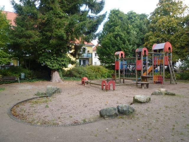 Foto /pics/12871-spielplatz_126_muennichstrasse_1.jpg