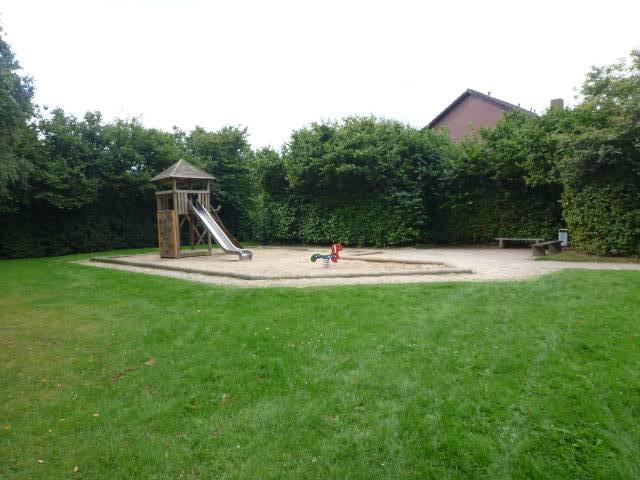 Foto /pics/12885-spielplatz_137_wilkenweg.jpg