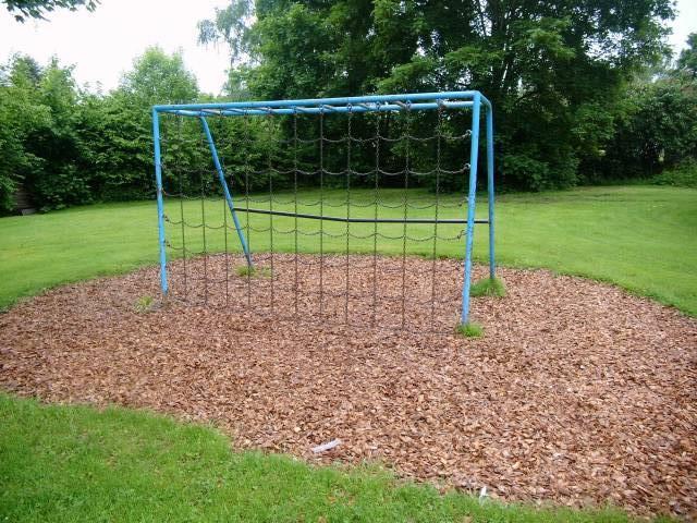 Foto /pics/18187-spielplaetze_hann._muenden_28.05.2013_014.jpg