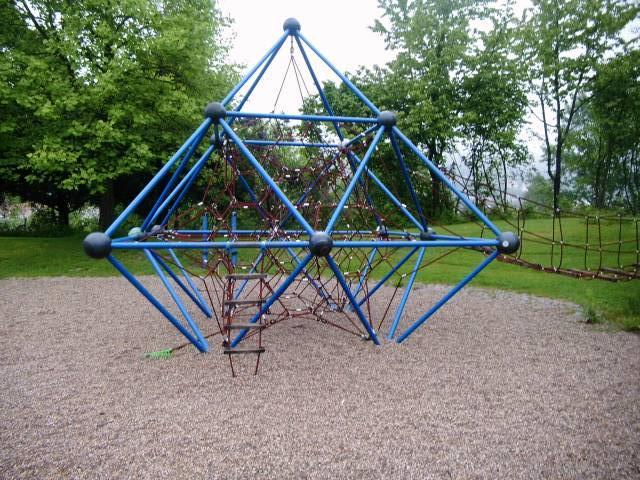Foto /pics/18193-spielplaetze_hann._muenden_28.05.2013_020.jpg