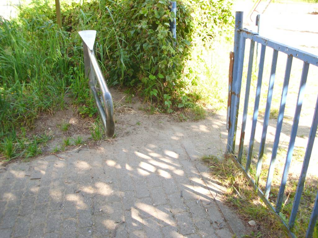 Foto /pics/2081-67-kinderspielplatz_westhofftrasse__4_.jpg