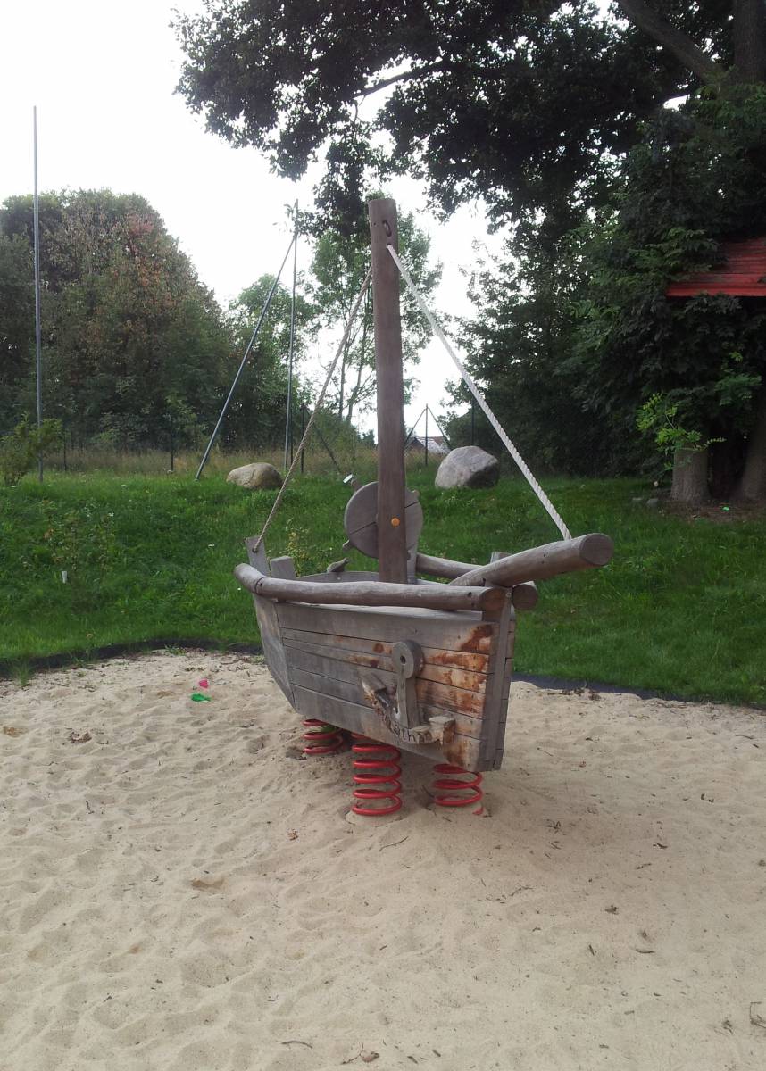 Foto /pics/20974-spielplatzseidewinkel.jpg