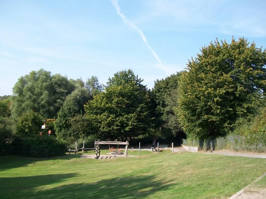 Foto /pics/2122-830-kinderspielplatz_wellmannstrasse__4_.jpg