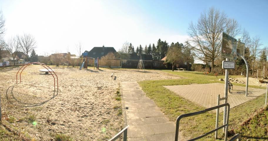 Foto /pics/22688-panoramabild_heiligendorf_spielplatz.jpg