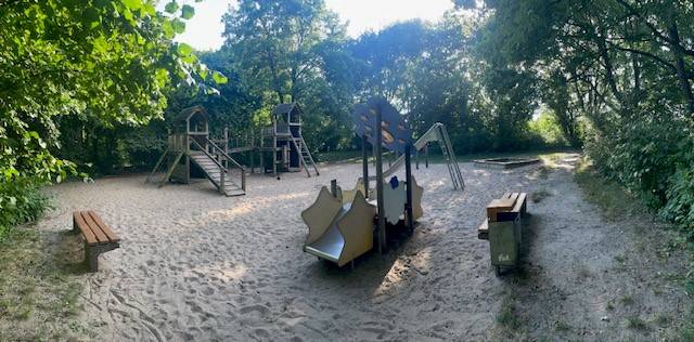 Foto /pics/24025-gesamtsicht_groesserer_spielbereich.jpg