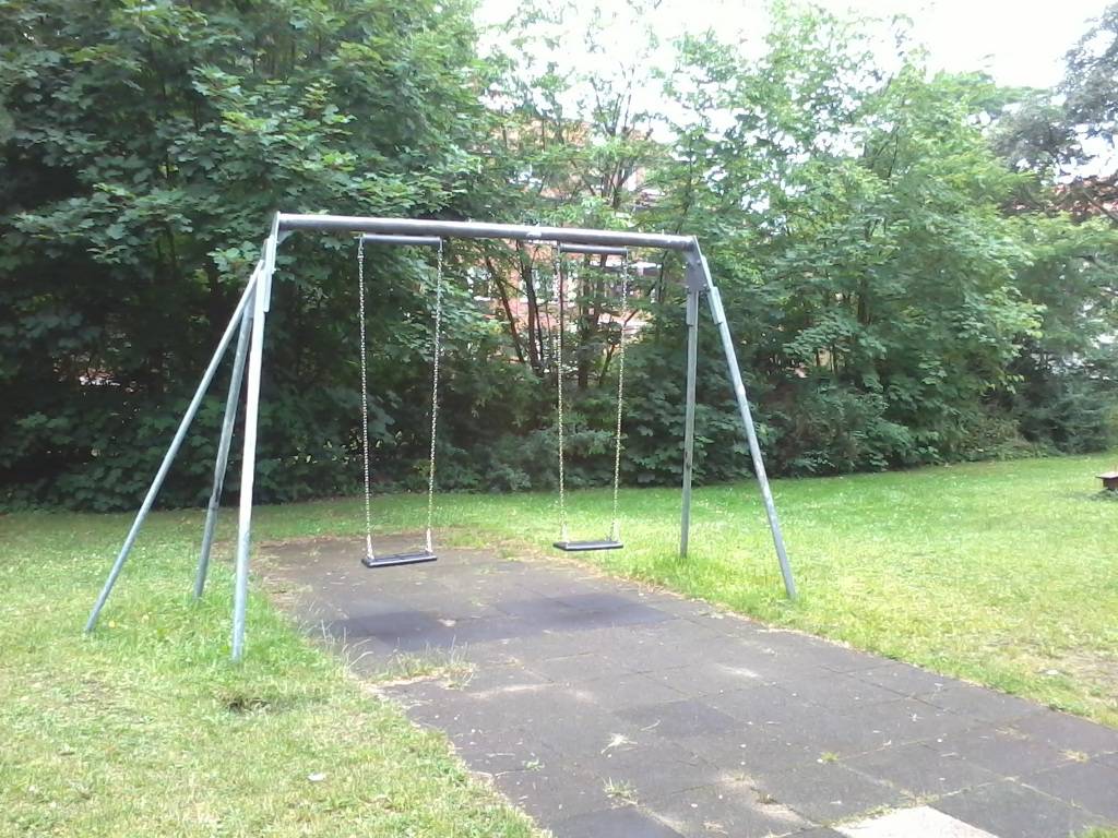 Foto /pics/24253-171-kinderspielplatz_arndtstrasse__8_.jpg