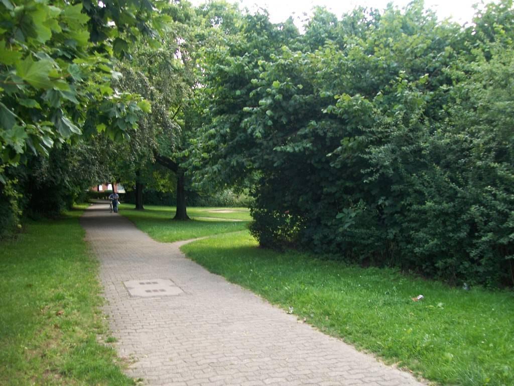 Foto /pics/24481-466-kinderspielplatz_ziegelstrasse__16_.jpg