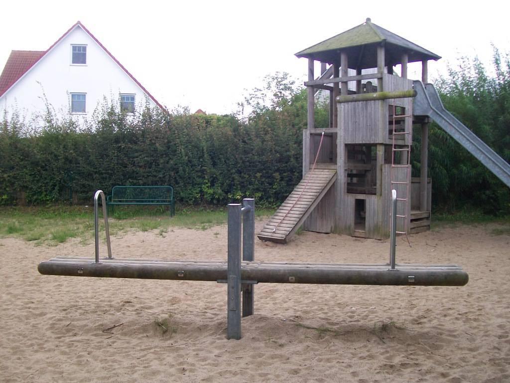 Foto /pics/24483-457-kinderspielplatz_schnellmark__9_.jpg