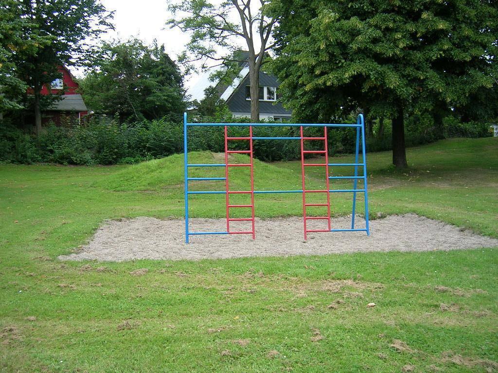 Foto /pics/25080-763-kinderstielplatz___wilhelm-ohnesorge-weg__10_.jpg