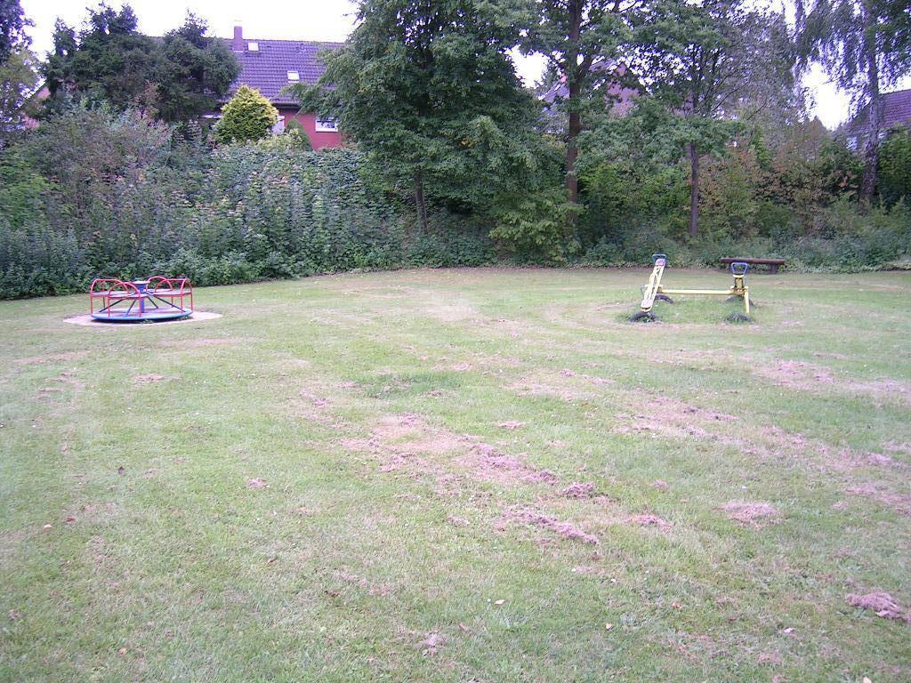 Foto /pics/25080-763-kinderstielplatz___wilhelm-ohnesorge-weg__15_.jpg