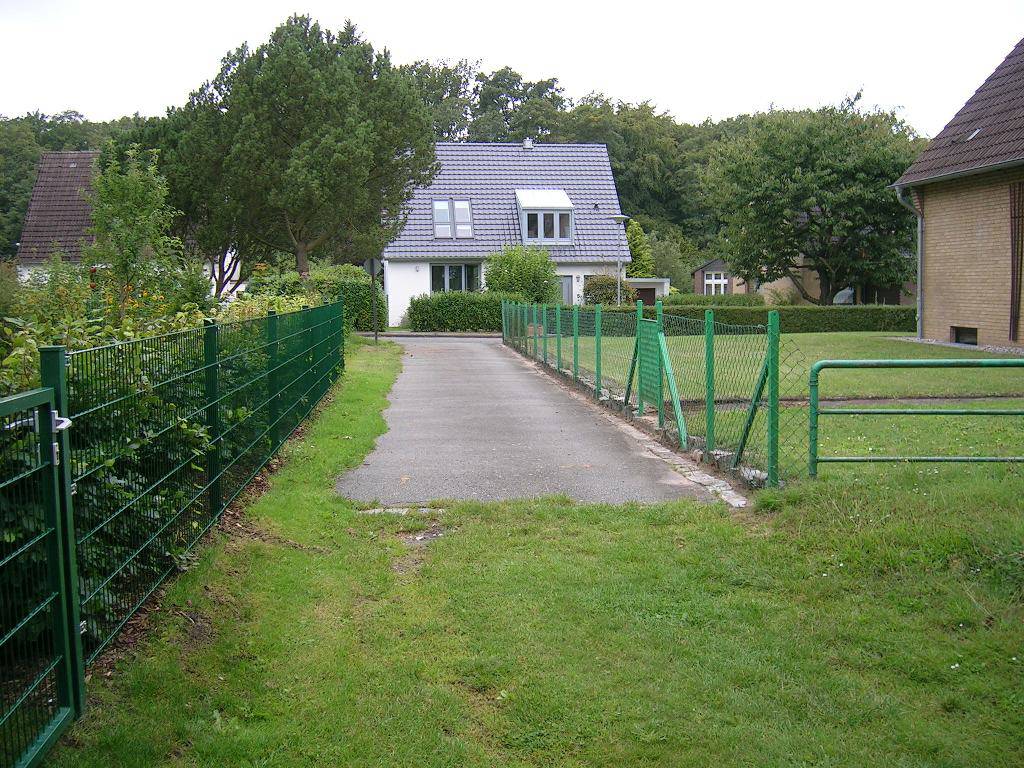 Foto /pics/25080-763-kinderstielplatz___wilhelm-ohnesorge-weg__5_.jpg