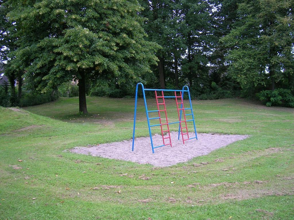 Foto /pics/25080-763-kinderstielplatz___wilhelm-ohnesorge-weg__9_.jpg