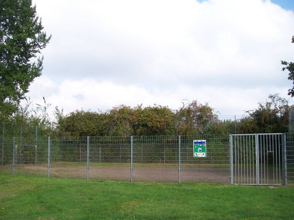 Foto /pics/25408-775-bolzplatz_rotdornweg__4_.jpg