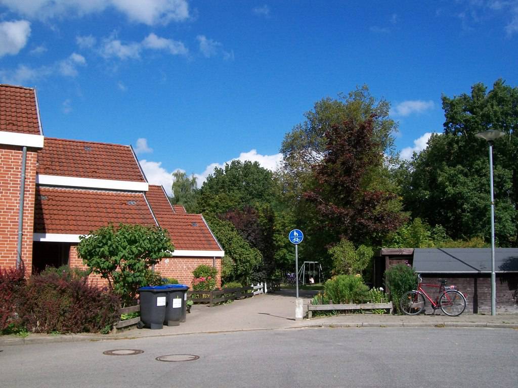 Foto /pics/25475-794-kinderspielplatz_guerickestrasse__2_.jpg