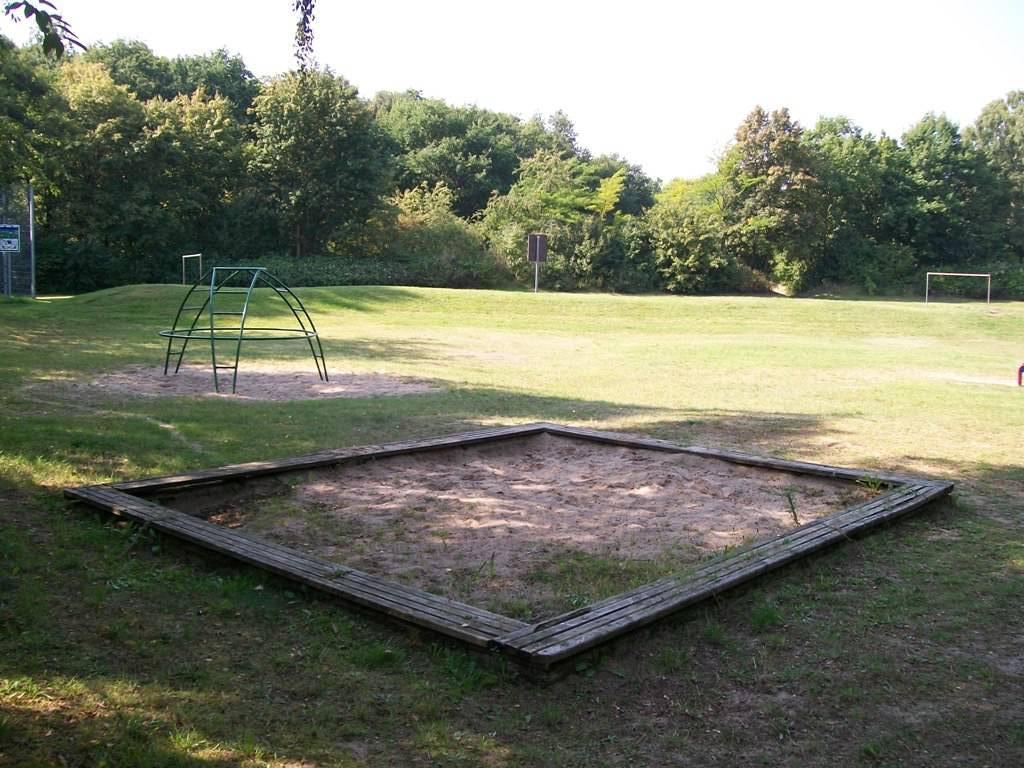 Foto /pics/25476-795-kinderspielplatz_tannenkoppel__8_.jpg