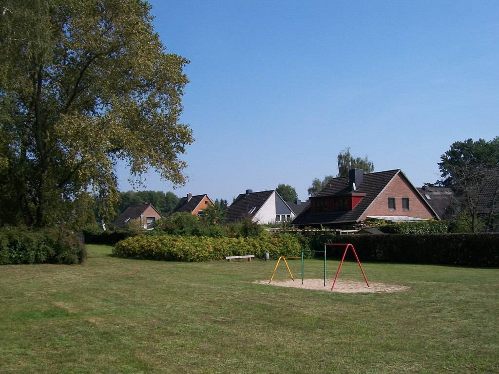 Foto /pics/25532-797-kinderspielplatz_utechter_weg__10_.jpg