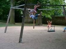 Foto /pics/28730-1_spielplatz_hofgarten_begegnung-1.jpg