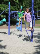 Foto /pics/28730-1_spielplatz_hofgarten_begegnung-4.jpg