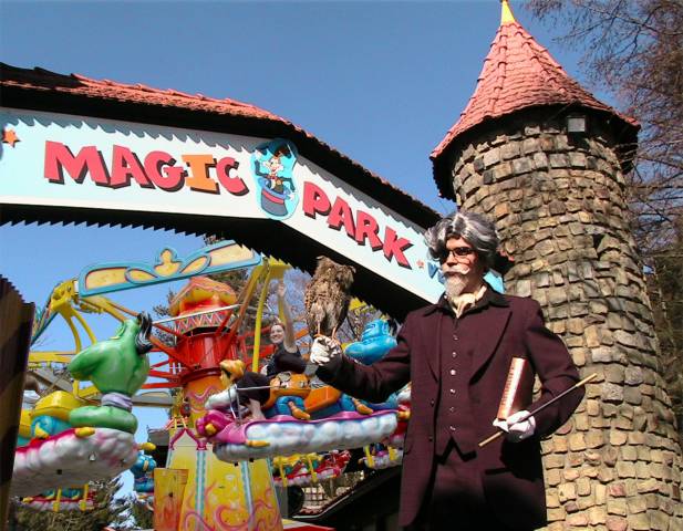 Foto /pics/2991-collagedrfabulus.jpg