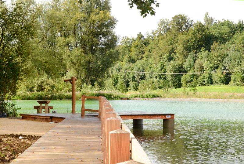 Foto /pics/33848-lonesee_holzsteg_1.jpg