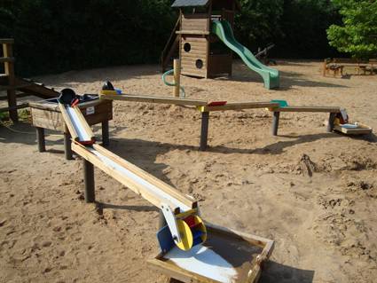 Foto /pics/3615-kletterparadies-wasserspiel_diera-zehren.jpg