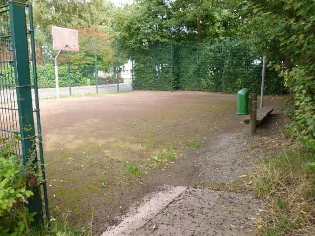 Foto /pics/3743-spielplatz_58_von-alten-weg_3.jpg