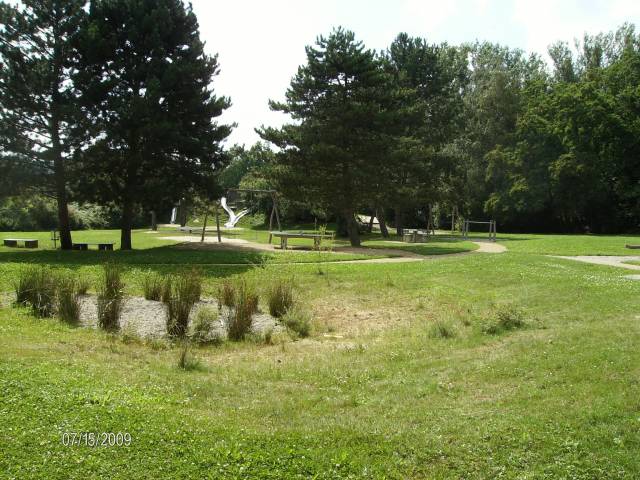 Foto /pics/3796-hpim1024,waldspielplatz3.jpg