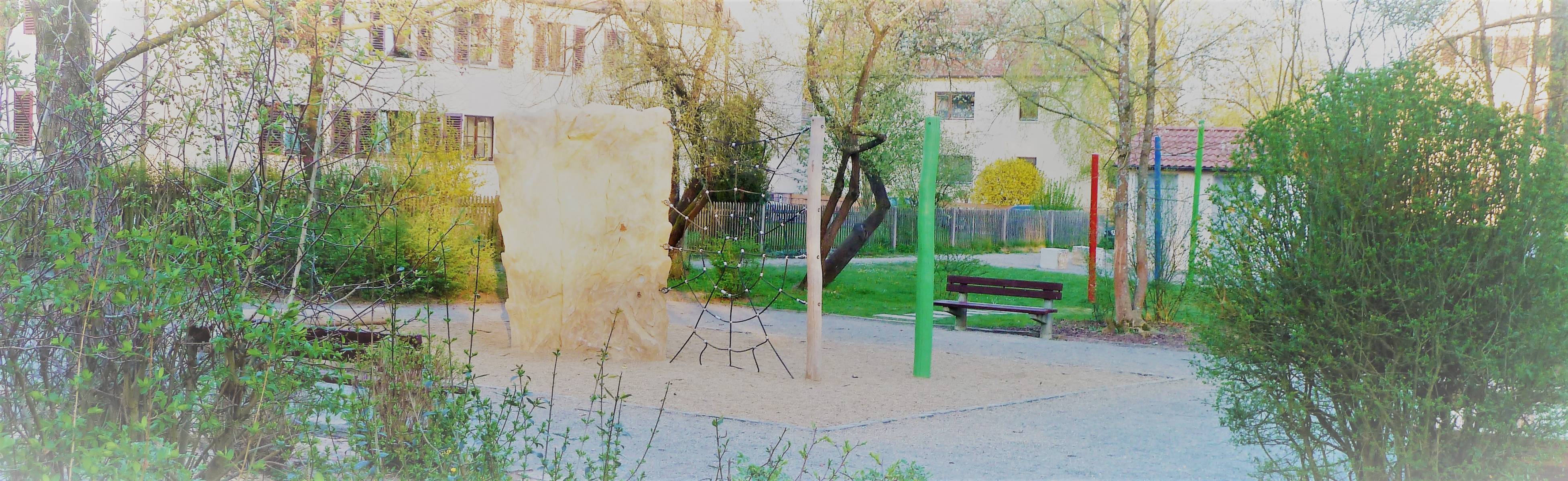 Foto /pics/40815-steinstrasse_und_jahnpark_2015-04-21__46_.jpg