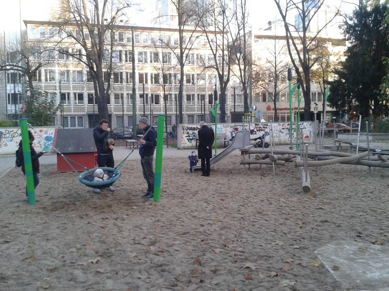 Spielplatz Schwanenmarkt  in Düsseldorf