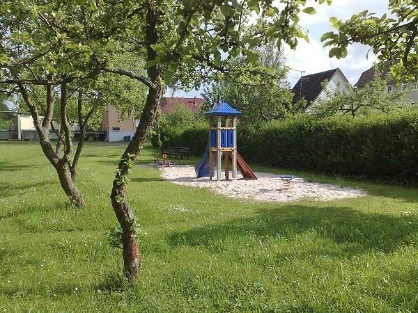 Foto /pics/5111-spielplatz_bad_colberg_kurklinik.jpg