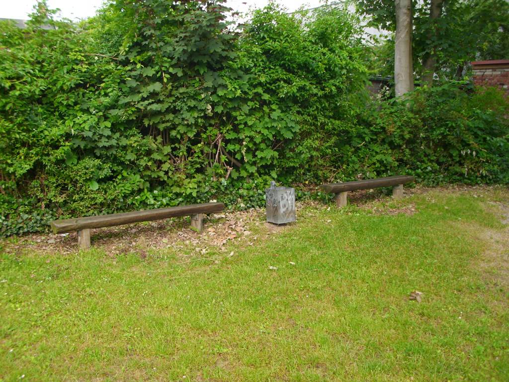 Foto /pics/5132-422-kinderspielplatz_elswigstrasse__11_.jpg