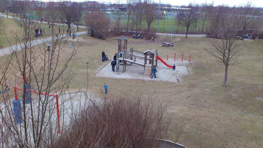 Foto /pics/5433-spielplatz_gluckstr_vaterstetten.jpg