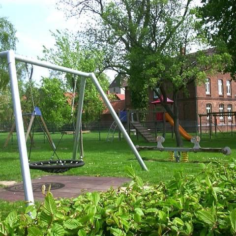 Foto /pics/6028-s06-spielplatz-parkstrasse.jpg