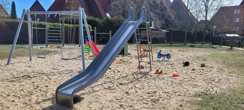 Foto /pics/64531-1.240318_rutsche.jpg