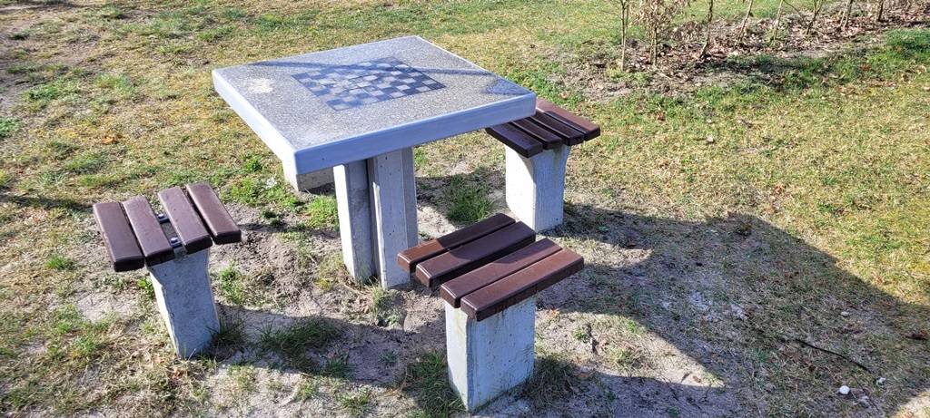 Foto /pics/64549-5.240318_spieltisch.jpg