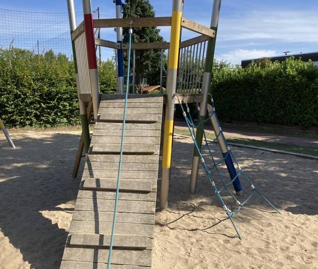 Foto /pics/71142-2c4b7f4a-55ab-401e-9eb0-7cf8e47588a4.jpeg