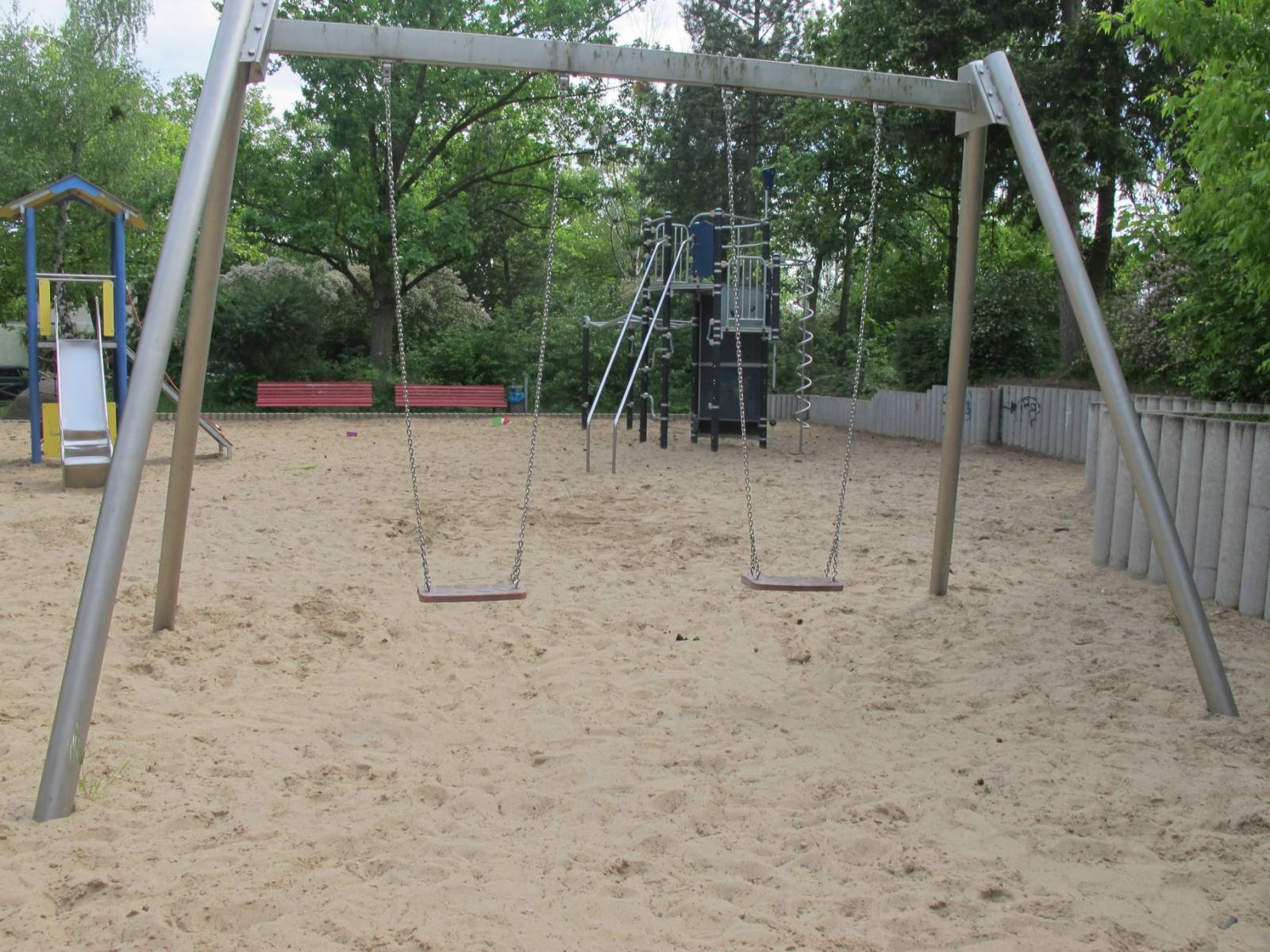 Spielplatz Dahlemer Weg/Finckensteinallee in Berlin