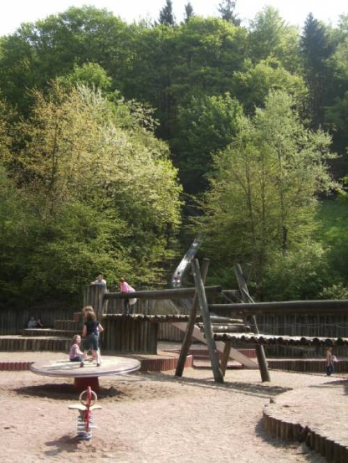 Foto /pics/784-spielplatzsieber.jpg